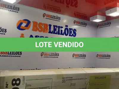 LOTE 098 - 01 – TENDA GAZEBO 2,40 X2,40 (NO ESTADO, NÃO SABEMOS SE FUNCIONA. LEILÃO NÃO TEM GARANTIA E NEM DEVOLUÇÃO, SUJEITO A POSSÍVEIS AVARIAS VISÍVEIS/OCULTAS E/OU AUSÊNCIA DE COMPONENTES)