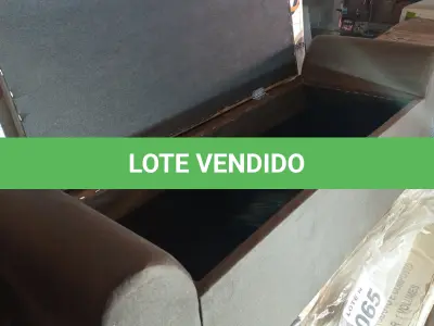 LOTE 065 - 01 - RECAMIER PUFF BAU (NO ESTADO, NÃO SABEMOS SE FUNCIONA. LEILÃO NÃO TEM GARANTIA E NEM DEVOLUÇÃO, SUJEITO A POSSÍVEIS AVARIAS VISÍVEIS/OCULTAS E/OU AUSÊNCIA DE COMPONENTES)