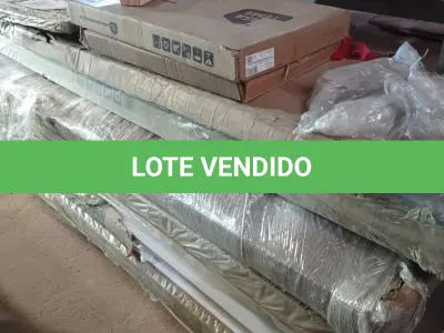 LOTE 327 - 01 LOTE DE MADEIRAS DIVERSAS (NO ESTADO, NÃO SABEMOS SE FUNCIONA. LEILÃO NÃO TEM GARANTIA E NEM DEVOLUÇÃO, SUJEITO A POSSÍVEIS AVARIAS VISÍVEIS/OCULTAS E/OU AUSÊNCIA DE COMPONENTES)