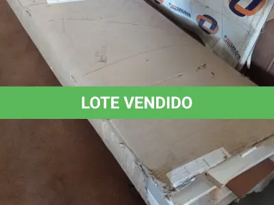 LOTE 179 - 01 - PAINEL PARA TV ATÉ 60 POLEGADAS (NO ESTADO, NÃO SABEMOS SE FUNCIONA. LEILÃO NÃO TEM GARANTIA E NEM DEVOLUÇÃO, SUJEITO A POSSÍVEIS AVARIAS VISÍVEIS/OCULTAS E/OU AUSÊNCIA DE COMPONENTES)