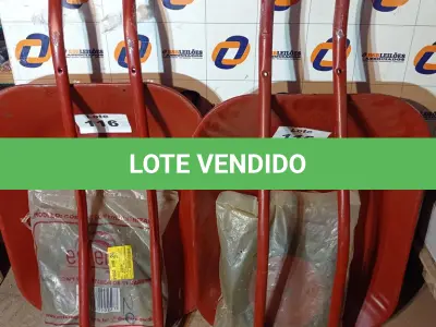 LOTE 116 - 02 - CARRINHOS DE MÃO (NO ESTADO, NÃO SABEMOS SE FUNCIONA. LEILÃO NÃO TEM GARANTIA E NEM DEVOLUÇÃO, SUJEITO A POSSÍVEIS AVARIAS VISÍVEIS/OCULTAS E/OU AUSÊNCIA DE COMPONENTES)