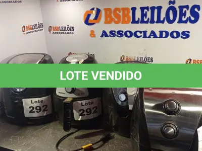 LOTE 292 - 05- FRITADEIRA ELÉTRICA AIR FRYER MONDIAL (NO ESTADO, NÃO SABEMOS SE FUNCIONA. LEILÃO NÃO TEM GARANTIA E NEM DEVOLUÇÃO, SUJEITO A POSSÍVEIS AVARIAS VISÍVEIS/OCULTAS E/OU AUSÊNCIA DE COMPONENTES)