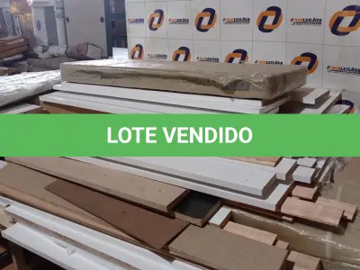LOTE 320 - 01 LOTE DE MADEIRAS DIVERSAS (NO ESTADO, NÃO SABEMOS SE FUNCIONA. LEILÃO NÃO TEM GARANTIA E NEM DEVOLUÇÃO, SUJEITO A POSSÍVEIS AVARIAS VISÍVEIS/OCULTAS E/OU AUSÊNCIA DE COMPONENTES)