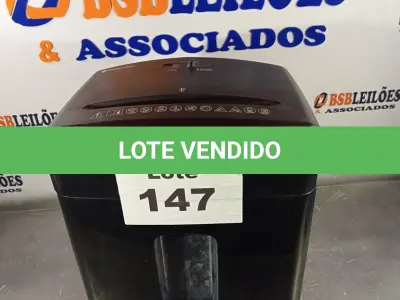 LOTE 147 - 01 – TRITURADOR DE PAPEL (NO ESTADO, NÃO SABEMOS SE FUNCIONA. LEILÃO NÃO TEM GARANTIA E NEM DEVOLUÇÃO, SUJEITO A POSSÍVEIS AVARIAS VISÍVEIS/OCULTAS E/OU AUSÊNCIA DE COMPONENTES)