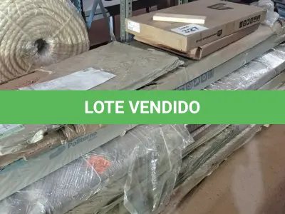 LOTE 327 - 01 LOTE DE MADEIRAS DIVERSAS (NO ESTADO, NÃO SABEMOS SE FUNCIONA. LEILÃO NÃO TEM GARANTIA E NEM DEVOLUÇÃO, SUJEITO A POSSÍVEIS AVARIAS VISÍVEIS/OCULTAS E/OU AUSÊNCIA DE COMPONENTES)