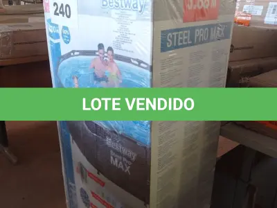LOTE 240 - 01 - PISCINA DELUXE 9.150 LITROS - BESTWAY (NO ESTADO, NÃO SABEMOS SE FUNCIONA. LEILÃO NÃO TEM GARANTIA E NEM DEVOLUÇÃO, SUJEITO A POSSÍVEIS AVARIAS VISÍVEIS/OCULTAS E/OU AUSÊNCIA DE COMPONENTES)