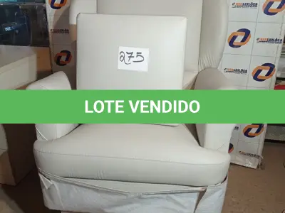 LOTE 275 - 01 - POLTRONA AMAMENTAÇÃO SABRINA BALANÇO + PUFF GRÃO DE GENTE (NO ESTADO, NÃO SABEMOS SE FUNCIONA. LEILÃO NÃO TEM GARANTIA E NEM DEVOLUÇÃO, SUJEITO A POSSÍVEIS AVARIAS VISÍVEIS/OCULTAS E/OU AUSÊNCIA DE COMPONENTES)