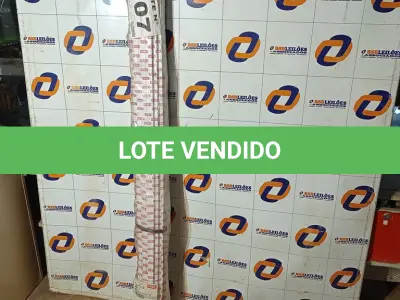 LOTE 107 - 30 – CANALETAS 2 MT COM FITA ADESIVA (NO ESTADO, NÃO SABEMOS SE FUNCIONA. LEILÃO NÃO TEM GARANTIA E NEM DEVOLUÇÃO, SUJEITO A POSSÍVEIS AVARIAS VISÍVEIS/OCULTAS E/OU AUSÊNCIA DE COMPONENTES)