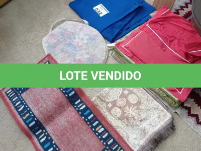 LOTE 032 - 01 LOTE COM TAPETES (NO ESTADO, NÃO SABEMOS SE FUNCIONA. LEILÃO NÃO TEM GARANTIA E NEM DEVOLUÇÃO).