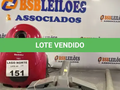LOTE 151 - 01 ASPIRADOR DE PÓ ELETROLUX  220 VOLTS (NO ESTADO, NÃO SABEMOS SE FUNCIONA. LEILÃO NÃO TEM GARANTIA E NEM DEVOLUÇÃO).