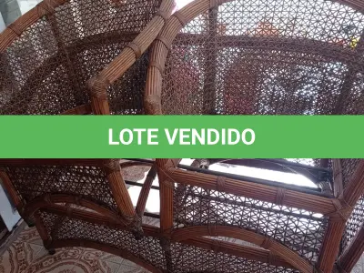 LOTE 244 - 03 CADEIRAS EM FIBRA SINTÉTICAS (NO ESTADO, NÃO SABEMOS SE FUNCIONA. LEILÃO NÃO TEM GARANTIA E NEM DEVOLUÇÃO).