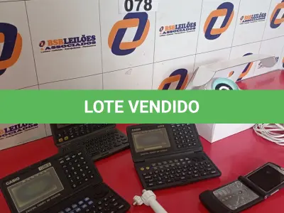 LOTE 078 - 01 CÂMERA WIFI,03 AGENDAS ELETRÔNICAS E 01CELULAR MOTOROLA (NO ESTADO, NÃO SABEMOS SE FUNCIONA. LEILÃO NÃO TEM GARANTIA E NEM DEVOLUÇÃO).
