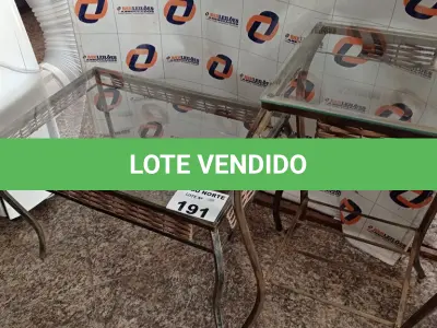 LOTE 191 -  02 APARADORES COM TAMPO DE VIDRO (NO ESTADO, NÃO SABEMOS SE FUNCIONA. LEILÃO NÃO TEM GARANTIA E NEM DEVOLUÇÃO).