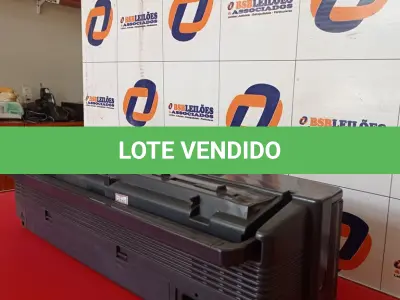 LOTE 092 - 01 RADIO STEREO RADIO CASSETTE RECORDER BOM BEAT WF38 TOSHIBA (NO ESTADO, NÃO SABEMOS SE FUNCIONA. LEILÃO NÃO TEM GARANTIA E NEM DEVOLUÇÃO).