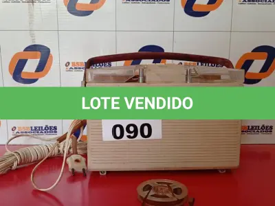 LOTE 090 - 01 TRANSISTOR ALL PHILIPS ANTIGO (NO ESTADO, NÃO SABEMOS SE FUNCIONA. LEILÃO NÃO TEM GARANTIA E NEM DEVOLUÇÃO).