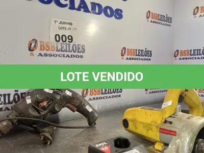 LOTE 009 - 01 SERRA CIRCULAR E 01 FURADEIRA MARCAS E MODELOS DIVERSOS PARA RETIRADA DE PEÇAS. (NO ESTADO, LEILÃO NÃO TEM GARANTIA E NEM DEVOLUÇÃO, SUJEITO A POSSÍVEIS AVARIAS VISÍVEIS/OCULTAS E/OU AUSÊNCIA DE COMPONENTES).