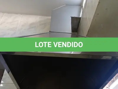 LOTE 162 - 01 COIFA EM INOX (NO ESTADO, NÃO SABEMOS SE FUNCIONA. LEILÃO NÃO TEM GARANTIA E NEM DEVOLUÇÃO).