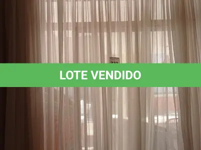 LOTE 233 - 01 LOTE COM CORTINAS (NO ESTADO, NÃO SABEMOS SE FUNCIONA. LEILÃO NÃO TEM GARANTIA E NEM DEVOLUÇÃO).