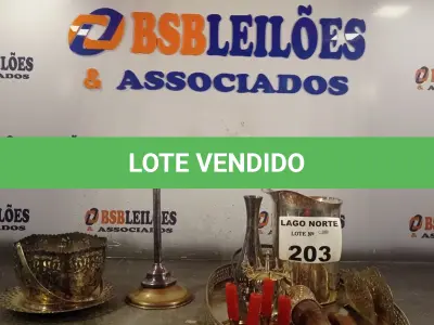 LOTE 203 - 01 LOTE COM ARTIGOS DE DECORAÇÃO (NO ESTADO, NÃO SABEMOS SE FUNCIONA. LEILÃO NÃO TEM GARANTIA E NEM DEVOLUÇÃO).