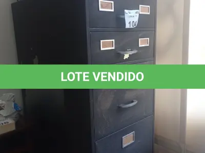LOTE 104 - 01 ARQUIVO DE AÇO COM 05 GAVETAS (NO ESTADO, NÃO SABEMOS SE FUNCIONA. LEILÃO NÃO TEM GARANTIA E NEM DEVOLUÇÃO).