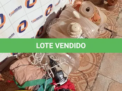 LOTE 255 - 01 LOTE COM REDES DE ESPORTE, CINTAS E BALÃO INFLÁVEL (NO ESTADO, NÃO SABEMOS SE FUNCIONA. LEILÃO NÃO TEM GARANTIA E NEM DEVOLUÇÃO).