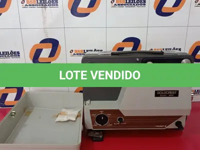 LOTE 067 - 01 PROJETOR DE ROLOR GOLDCREST DUAL 800 (NO ESTADO, NÃO SABEMOS SE FUNCIONA. LEILÃO NÃO TEM GARANTIA E NEM DEVOLUÇÃO).