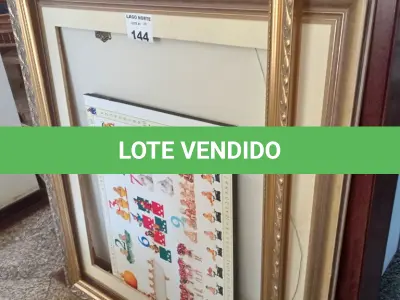 LOTE 144 - 01 QUADRO COM MOLDURA EM MADEIRA E CORTIÇA E 2 MOLDURAS (NO ESTADO, NÃO SABEMOS SE FUNCIONA. LEILÃO NÃO TEM GARANTIA E NEM DEVOLUÇÃO).