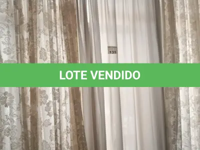 LOTE 131 - 01 LOTE COM CORTINA (NO ESTADO, NÃO SABEMOS SE FUNCIONA. LEILÃO NÃO TEM GARANTIA E NEM DEVOLUÇÃO).
