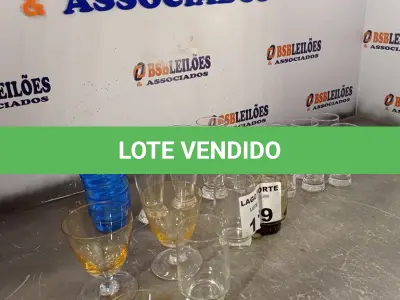 LOTE 179 - 01 LOTE COM COPOS E TULIPAS (NO ESTADO, NÃO SABEMOS SE FUNCIONA. LEILÃO NÃO TEM GARANTIA E NEM DEVOLUÇÃO).