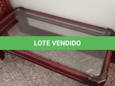 LOTE 223 - 01 MESINHA RETANGULAR DE CENTRO (NO ESTADO, NÃO SABEMOS SE FUNCIONA. LEILÃO NÃO TEM GARANTIA E NEM DEVOLUÇÃO).