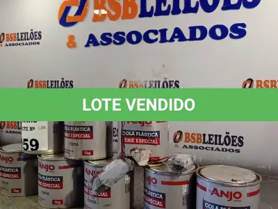 LOTE 059 - 08 LATAS DE COLA PLÁSTICA ANJO. (NO ESTADO, LEILÃO NÃO TEM GARANTIA E NEM DEVOLUÇÃO, SUJEITO A POSSÍVEIS AVARIAS VISÍVEIS/OCULTAS E/OU AUSÊNCIA DE COMPONENTES).