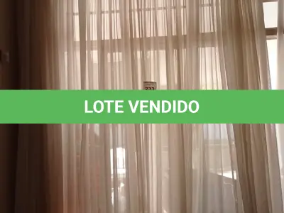 LOTE 233 - 01 LOTE COM CORTINAS (NO ESTADO, NÃO SABEMOS SE FUNCIONA. LEILÃO NÃO TEM GARANTIA E NEM DEVOLUÇÃO).