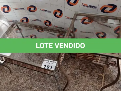 LOTE 191 -  02 APARADORES COM TAMPO DE VIDRO (NO ESTADO, NÃO SABEMOS SE FUNCIONA. LEILÃO NÃO TEM GARANTIA E NEM DEVOLUÇÃO).
