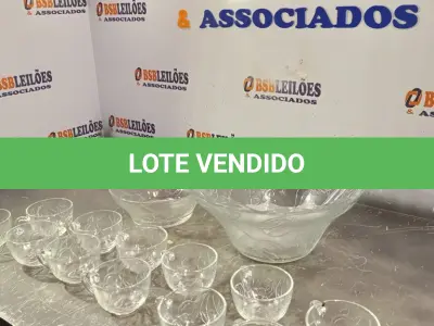 LOTE 148 - 01 PONCHEIRA (NO ESTADO, NÃO SABEMOS SE FUNCIONA. LEILÃO NÃO TEM GARANTIA E NEM DEVOLUÇÃO).