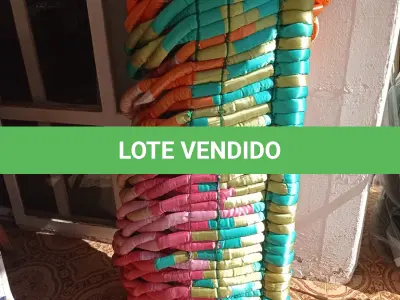 LOTE 251 - 01 TAPETE COLORIDO (NO ESTADO, NÃO SABEMOS SE FUNCIONA. LEILÃO NÃO TEM GARANTIA E NEM DEVOLUÇÃO).
