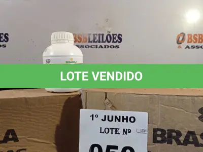 LOTE 050 - 02 CAIXAS COM COLA TUBO ST BRASCOLA 15 FRASCOS CADA. (NO ESTADO, LEILÃO NÃO TEM GARANTIA E NEM DEVOLUÇÃO, SUJEITO A POSSÍVEIS AVARIAS VISÍVEIS/OCULTAS E/OU AUSÊNCIA DE COMPONENTES).
