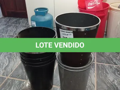LOTE 304 - 10 LIXEIRAS PARA ESCRITÓRIOS (NO ESTADO, NÃO SABEMOS SE FUNCIONA. LEILÃO NÃO TEM GARANTIA E NEM DEVOLUÇÃO).