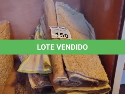 LOTE 150 - 01 LOTE COM TAPETES DIVERSOS (NO ESTADO, NÃO SABEMOS SE FUNCIONA. LEILÃO NÃO TEM GARANTIA E NEM DEVOLUÇÃO).