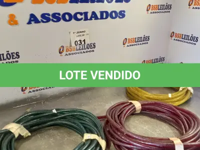 LOTE 031 - 03 ROLOS DE MANGUEIRA DE LED CORES DIVERSAS. (NO ESTADO, LEILÃO NÃO TEM GARANTIA E NEM DEVOLUÇÃO, SUJEITO A POSSÍVEIS AVARIAS VISÍVEIS/OCULTAS E/OU AUSÊNCIA DE COMPONENTES).