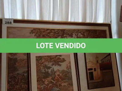 LOTE 288 - 03 QUADROS DECORATIVOS (NO ESTADO, NÃO SABEMOS SE FUNCIONA. LEILÃO NÃO TEM GARANTIA E NEM DEVOLUÇÃO).