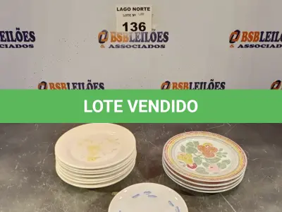 LOTE 136 - 14 PRATOS PARA SOBREMESA (NO ESTADO, NÃO SABEMOS SE FUNCIONA. LEILÃO NÃO TEM GARANTIA E NEM DEVOLUÇÃO).
