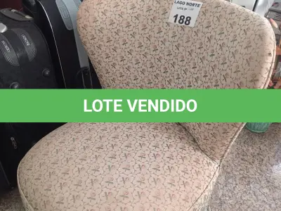 LOTE 188 - 01 POLTRONA (NO ESTADO, NÃO SABEMOS SE FUNCIONA. LEILÃO NÃO TEM GARANTIA E NEM DEVOLUÇÃO).