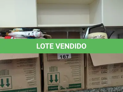 LOTE 167 - 01 LOTE COM UTENSÍLIOS DE COZINHA E PANELAS (NO ESTADO, NÃO SABEMOS SE FUNCIONA. LEILÃO NÃO TEM GARANTIA E NEM DEVOLUÇÃO). 