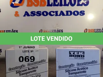 LOTE 069 - 02 CAIXAS COM BISNAGAS DE SILICONE ACÉTICO TRANSPARENTE 50G. (NO ESTADO, LEILÃO NÃO TEM GARANTIA E NEM DEVOLUÇÃO, SUJEITO A POSSÍVEIS AVARIAS VISÍVEIS/OCULTAS E/OU AUSÊNCIA DE COMPONENTES).