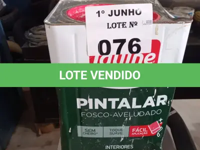 LOTE 076 - 01 LATA DE TINTA IQUINE PINTALAR FOSCO-AVELUDADO INTERIORES NA COR BRANCO GELO 18L. (NO ESTADO, LEILÃO NÃO TEM GARANTIA E NEM DEVOLUÇÃO, SUJEITO A POSSÍVEIS AVARIAS VISÍVEIS/OCULTAS E/OU AUSÊNCIA DE COMPONENTES).
