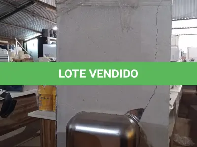 LOTE 118 - 01 PIA EM AÇO INOX CIMENTADA MEDINDO 1,60M X 0,53CM. (NO ESTADO, LEILÃO NÃO TEM GARANTIA E NEM DEVOLUÇÃO, SUJEITO A POSSÍVEIS AVARIAS VISÍVEIS/OCULTAS E/OU AUSÊNCIA DE COMPONENTES).