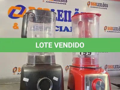 LOTE 199 - 02 LIQUIDIFICADORES MARCAS E MODELOS DIVERSOS. (NO ESTADO, LEILÃO NÃO TEM GARANTIA E NEM DEVOLUÇÃO, SUJEITO A POSSÍVEIS AVARIAS VISÍVEIS/OCULTAS E/OU AUSÊNCIA DE COMPONENTES).