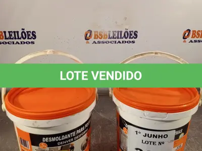 LOTE 320 - 02 BALDES DE DESMOLDANTE PARA FORMAS. (NO ESTADO, LEILÃO NÃO TEM GARANTIA E NEM DEVOLUÇÃO, SUJEITO A POSSÍVEIS AVARIAS VISÍVEIS/OCULTAS E/OU AUSÊNCIA DE COMPONENTES).