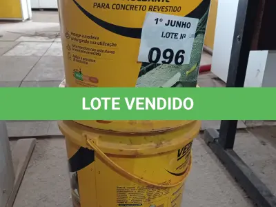LOTE 096 - 01 BALDE DE DESMOLDANTE PARA CONCRETO REVESTIDO E 01 BALDE DE VEDALIT, ADITIVO PLASTIFICANTE CONCENTRADO PARA ARGAMASSAS DE ASSENTAMENTO E REBOCO CONVENCIONAL 18L. (NO ESTADO, LEILÃO NÃO TEM GARANTIA E NEM DEVOLUÇÃO, SUJEITO A POSSÍVEIS AVARIAS VISÍVEIS/OCULTAS E/OU AUSÊNCIA DE COMPONENTES).