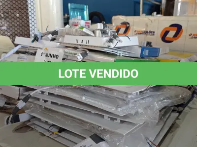 LOTE 113 - 01 LOTE COM VÁRIAS LUMINÁRIAS DE LED MARCAS E MODELOS DIVERSOS. (NO ESTADO, LEILÃO NÃO TEM GARANTIA E NEM DEVOLUÇÃO, SUJEITO A POSSÍVEIS AVARIAS VISÍVEIS/OCULTAS E/OU AUSÊNCIA DE COMPONENTES).